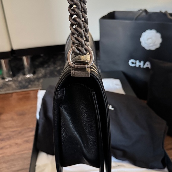 CHANEL Boy Bag Black Chevron Caviar Silver Hardware - Picture 5 of 11
